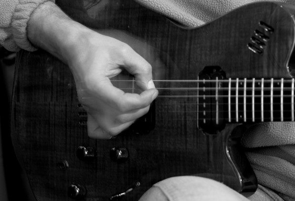 A Gitáros/The Guitarist